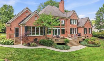312 Aberdeen Ln, Aurora, OH 44202