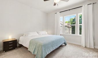 300 Twinflower Ln, Charlotte, NC 28205