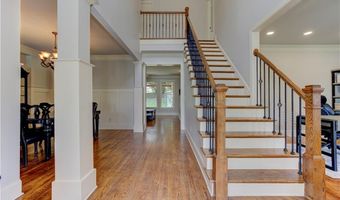 8710 Gilmer Ft, Ball Ground, GA 30107