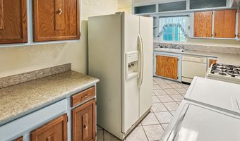 1106 Ortega St, Carlsbad, NM 88220