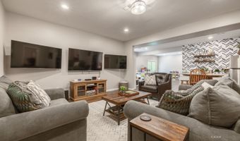 4 Maple Grove Way, Athens, OH 45701