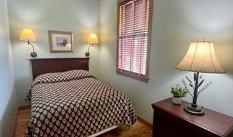 329 Water St 308, Apalachicola, FL 32320