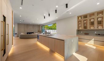 16728 Morrison St, Encino, CA 91436