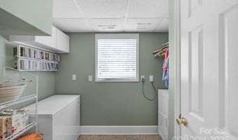 2125 Lawton Bluff Rd, Charlotte, NC 28226
