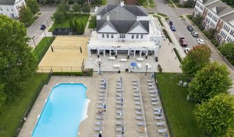 3992 Trade Royal Crossing Dr, Columbus, OH 43230
