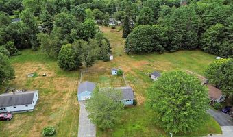 62 Fletcher Rd, Auburn, ME 04210