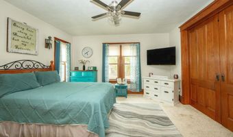 918 1st Ave, Ackley, IA 50601