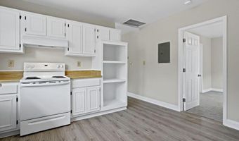 190 St Paul St, Biloxi, MS 39530