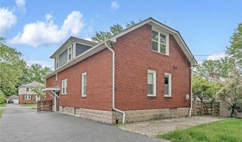 175 Highland Dr, Amherst, NY 14221