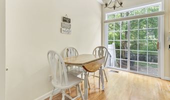 51 Faith Ln 51, Danbury, CT 06810