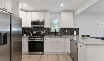 7 Lafayette Ave, Del Haven, NJ 08251