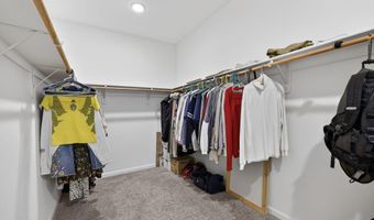 1235 Heybourne Rd, Gardnerville, NV 89410