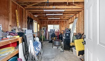 2172 FIRESIDE Ct, Springfield, OR 97477