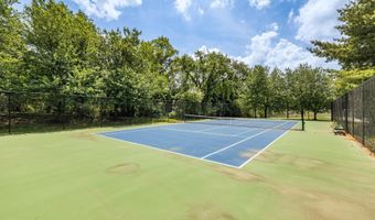 6747 APPLEMINT Ln, Alexandria, VA 22310