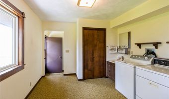 21496 290th St, Adel, IA 50003