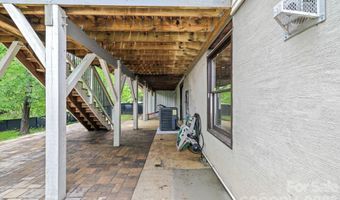 98 Pensacola Ave, Arden, NC 28704