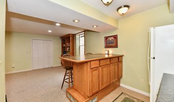 938 Weeping Way Ln, Avon, IN 46123