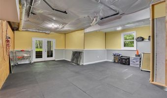 7 Tinker Pond Rd, Bolton, CT 06043