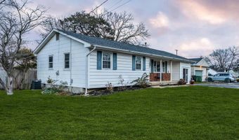 46 Bowline St, Beachwood, NJ 08722