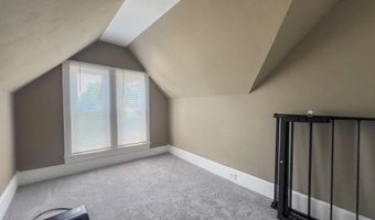 306 N JEFFERSON St, Abingdon, IL 61410