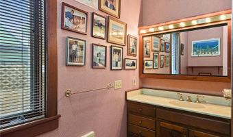 1233 GOLDEN Ln, Orlando, FL 32804