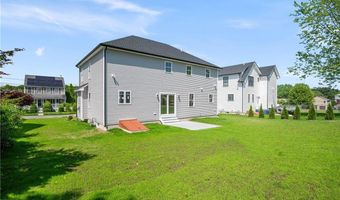 52 Governor St, Cumberland, RI 02864