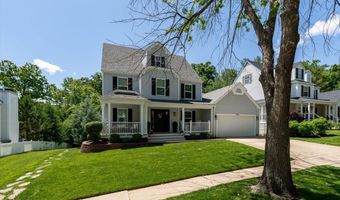 1307 Red Oak Plantation Dr, Ballwin, MO 63021