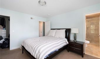 55 Vine St, East Greenwich, RI 02818