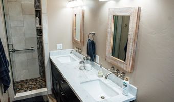 29 WHITE POINT Rd, Cora, WY 82925