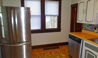 2412 5th St, Eau Claire, WI 54703