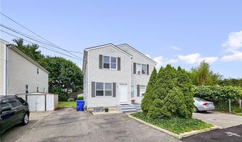 17 Public St, East Providence, RI 02914