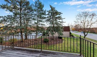 135 4 Charter Oaks Dr 4, Amherst, NY 14228