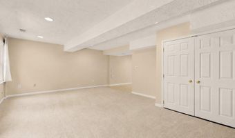 8221 DOCTOR CRAIK Ct, Alexandria, VA 22306