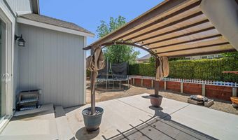 1411 Shadow Ln, Fernley, NV 89408