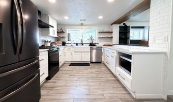 333 CLARK Dr, Aztec, NM 87410