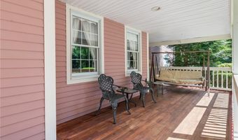 14 Bourget Ct, North Smithfield, RI 02896