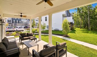 5 Pelham Ln, Bayville, NJ 08721