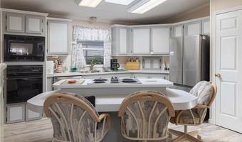 610 Wedelia Dr, Barefoot Bay, FL 32976