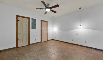 293 Whippoorwill St, Apache, OK 73006