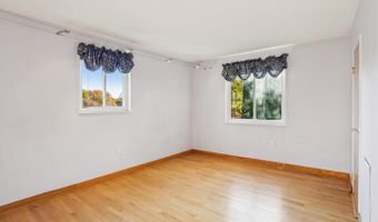 4510 GRETNA St, Bethesda, MD 20814