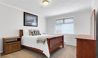 15 AUBURN Ave, Astoria, OR 97103