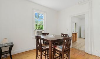 53 Warner St, Newport, RI 02840