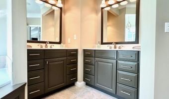 922 Meadowlake Ct, Bedford, IN 47421