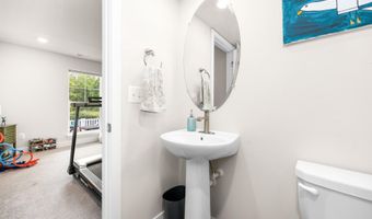 12452 SEA OAKS Ln 5, Berlin, MD 21811