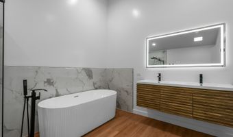 1727 W Hawkes St 8, Arlington Heights, IL 60004