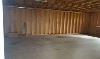 20 Moosehorn Rd, Abbot, ME 04406