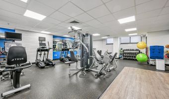 7111 WOODMONT Ave 814, Bethesda, MD 20815