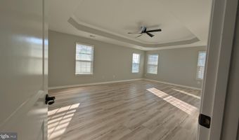 25501 EMERSON OAKS Dr, Aldie, VA 20105