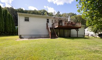 24 Hillside Cir, Brookfield, CT 06804