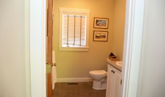 2 Parker Farm Ln, Amherst, NH 03031